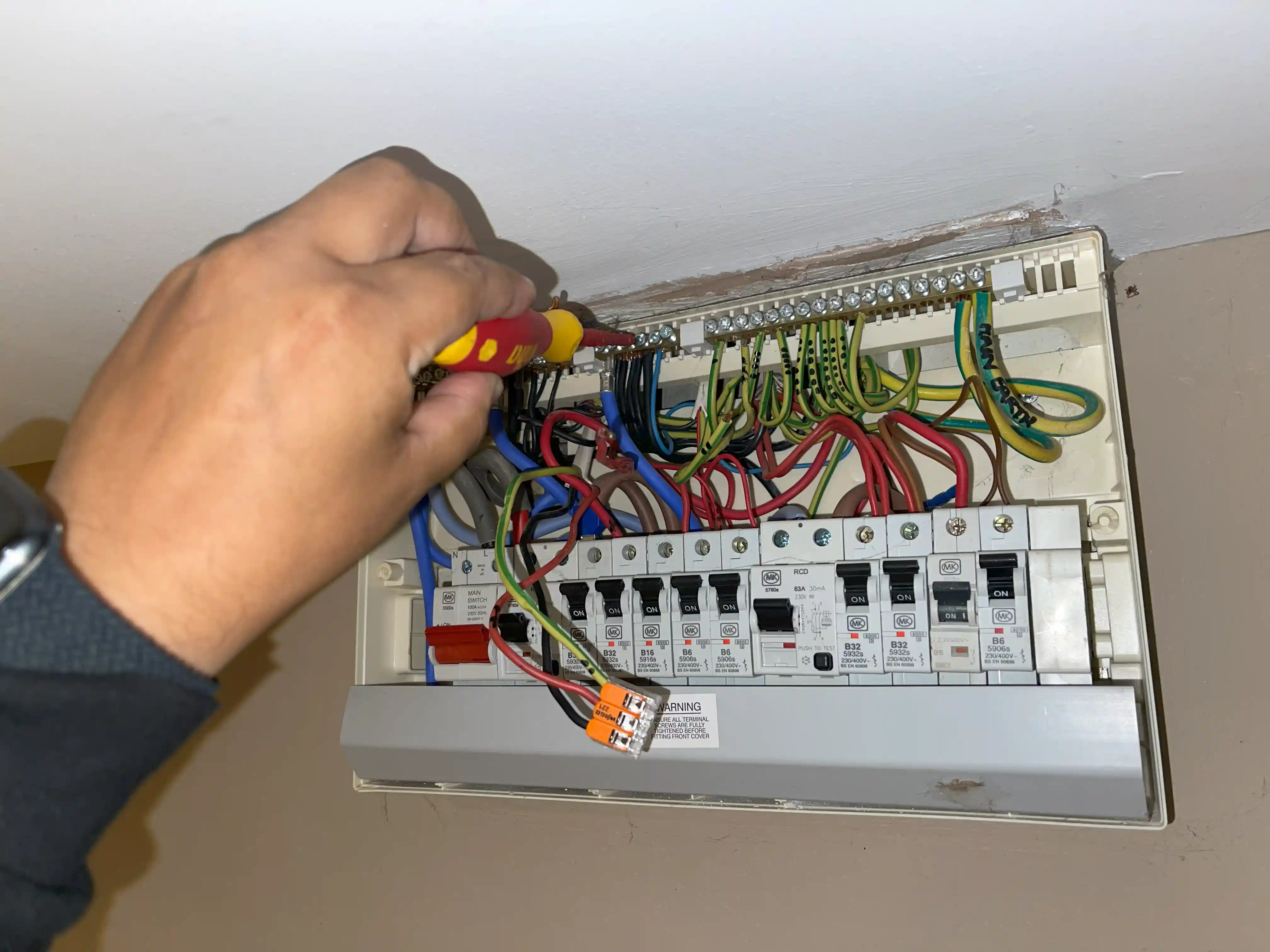 Emergency Electrician Waterlooville